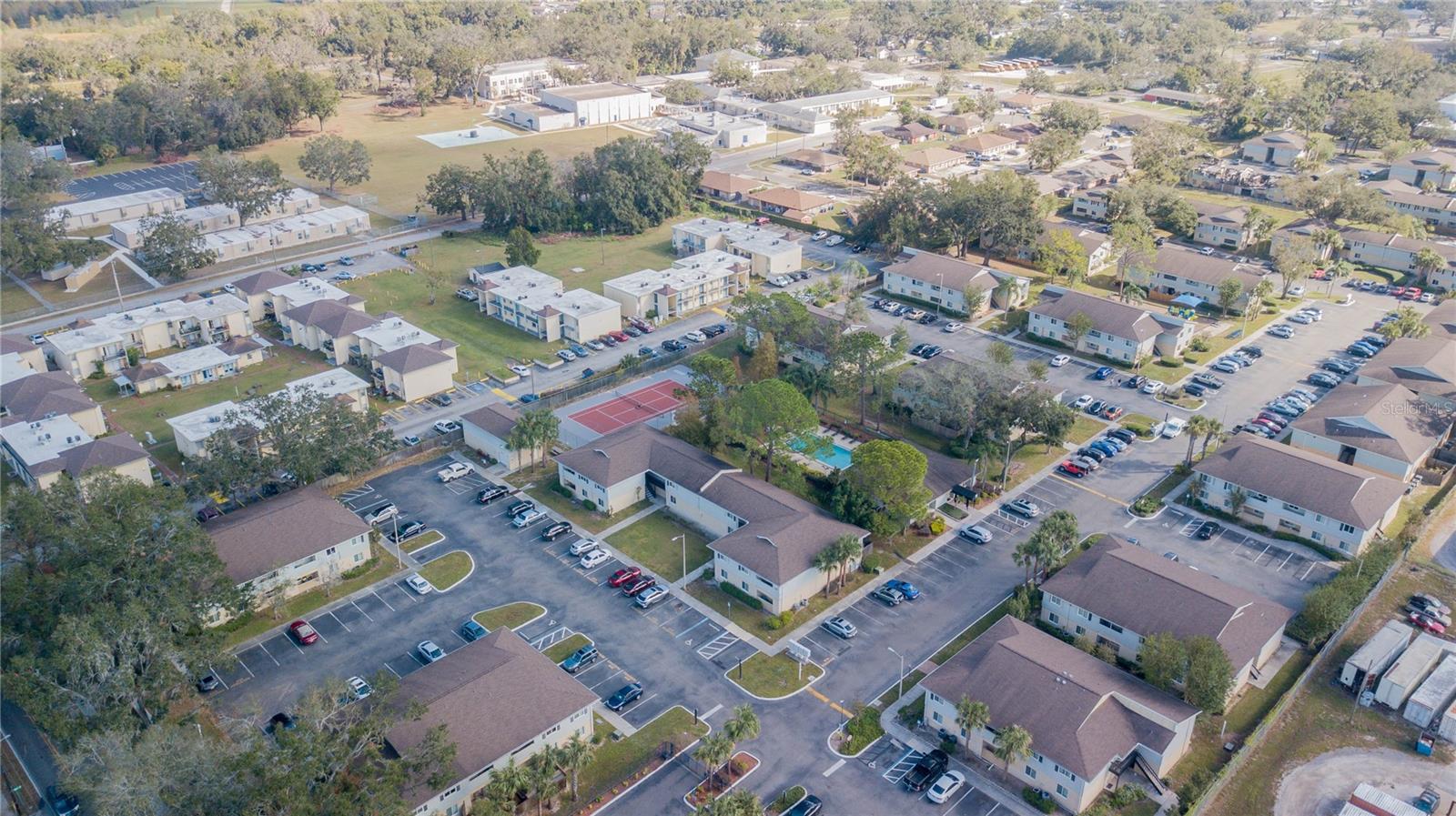 THE HAMPTONS AT BRANDON A CONDO - Residential