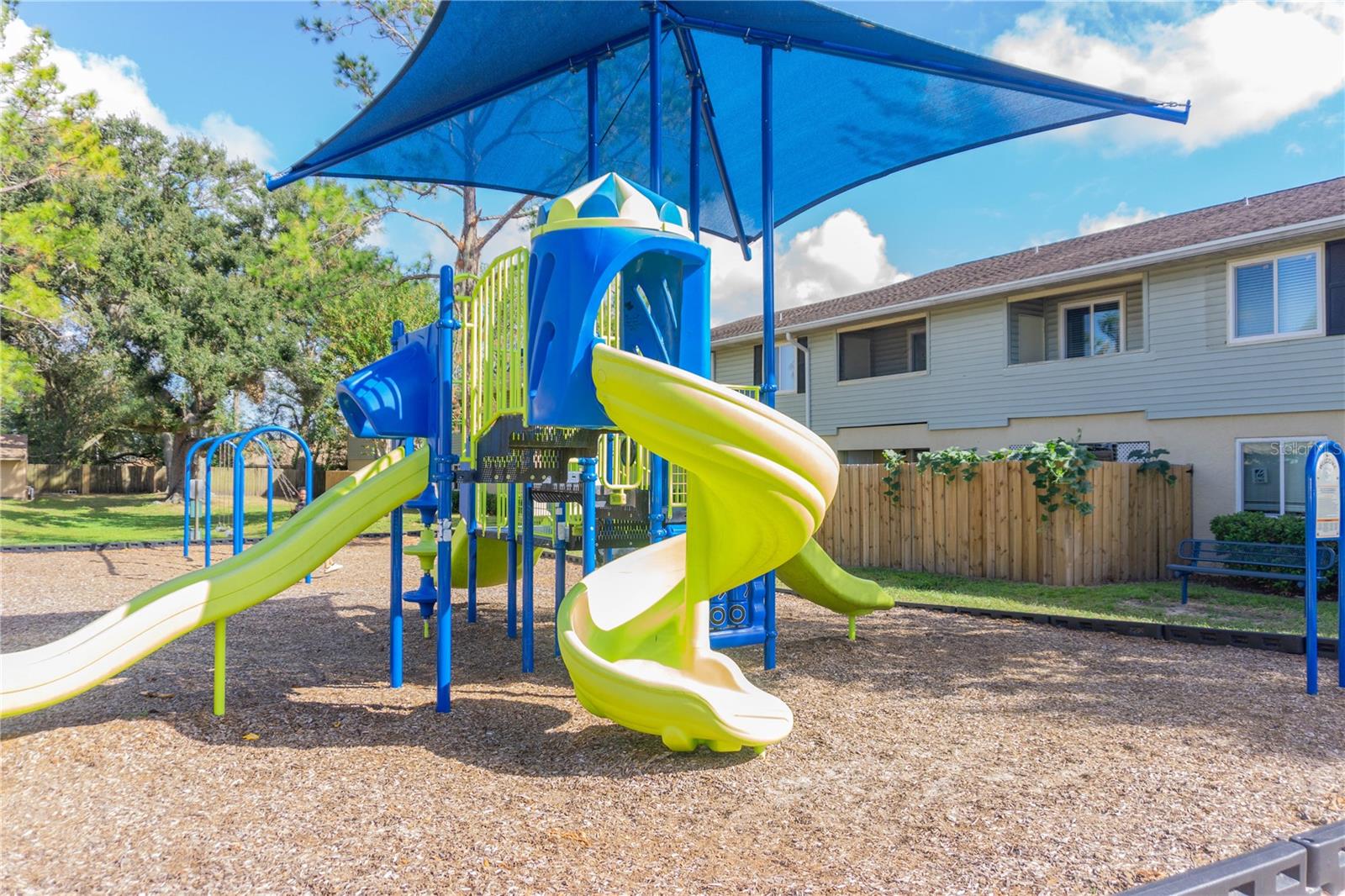 THE HAMPTONS AT BRANDON A CONDO - Residential