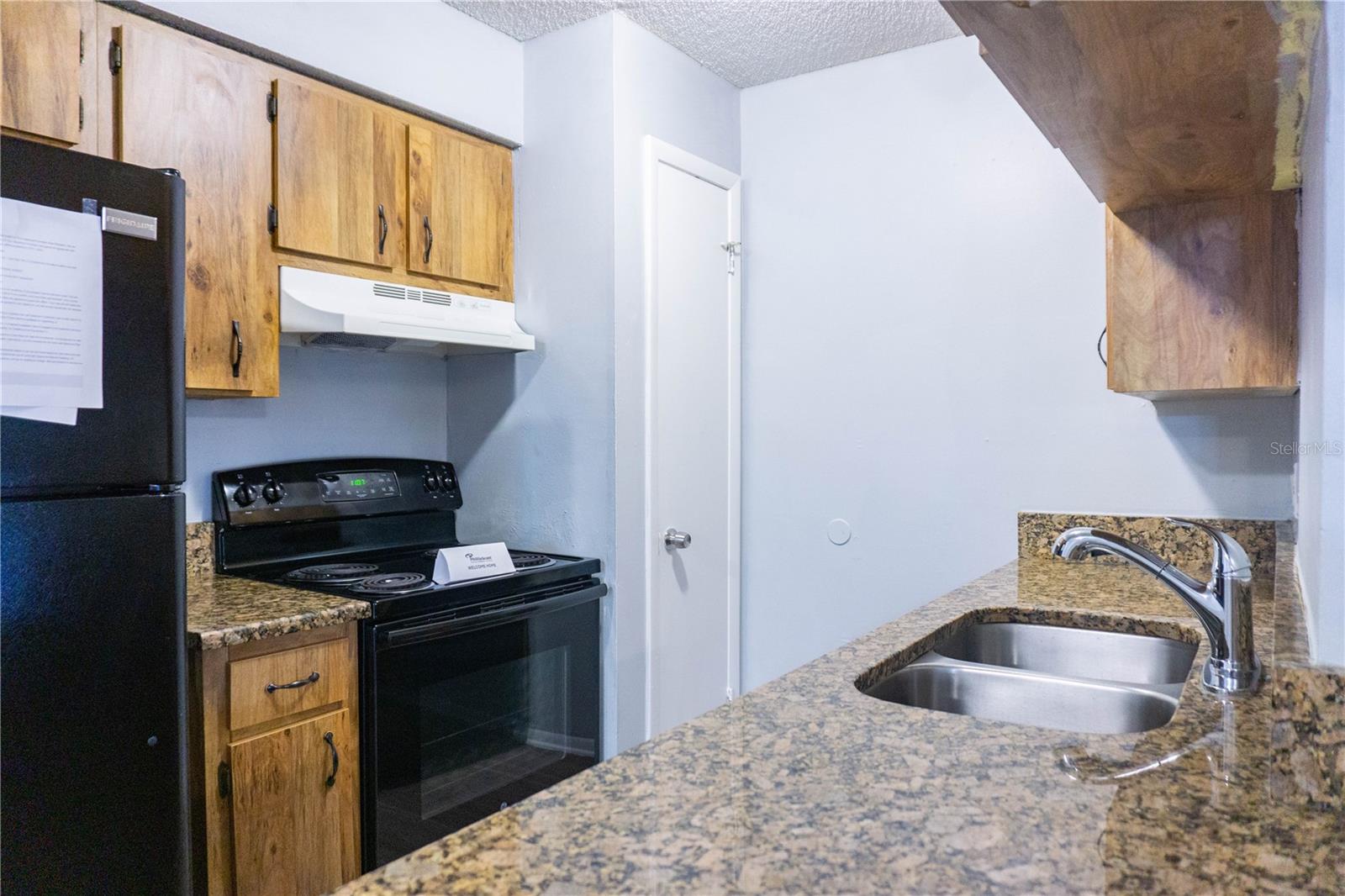 THE HAMPTONS AT BRANDON A CONDO - Residential