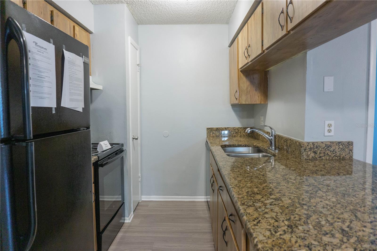 THE HAMPTONS AT BRANDON A CONDO - Residential