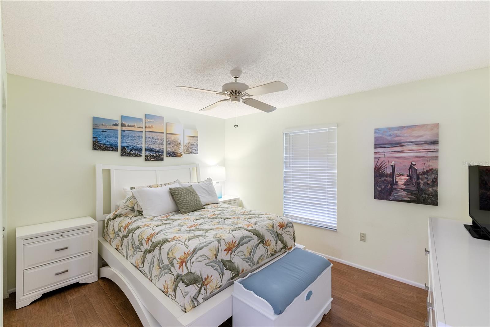 MISSION LAKES - Residential