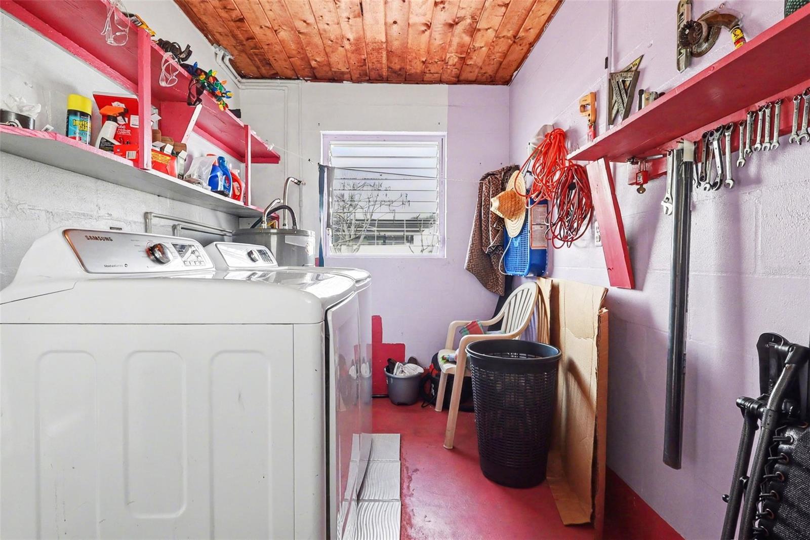 MAEBERT SUBDIVISION REPLAT BLKS 1 AND 5 - Residential