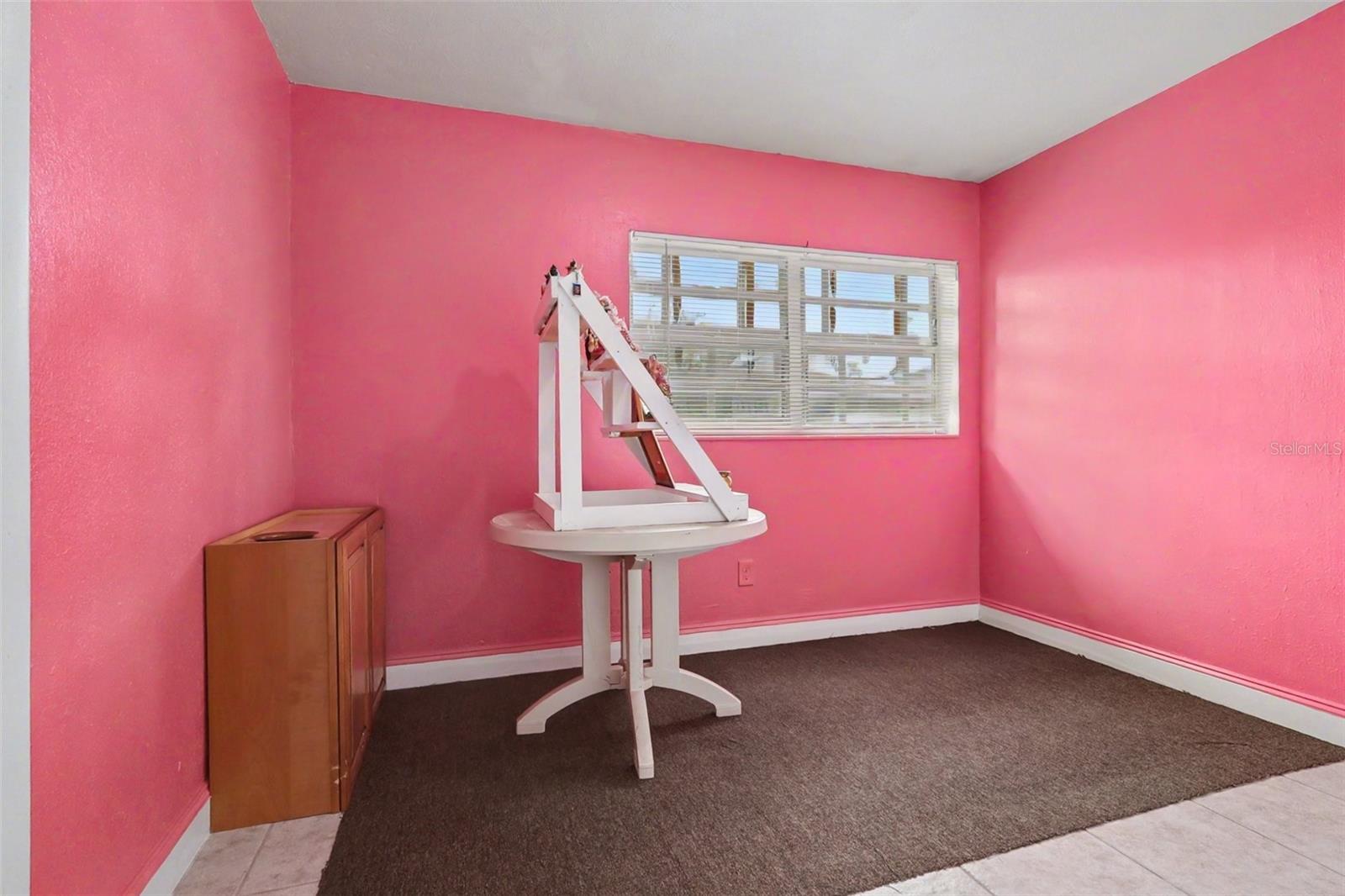 MAEBERT SUBDIVISION REPLAT BLKS 1 AND 5 - Residential