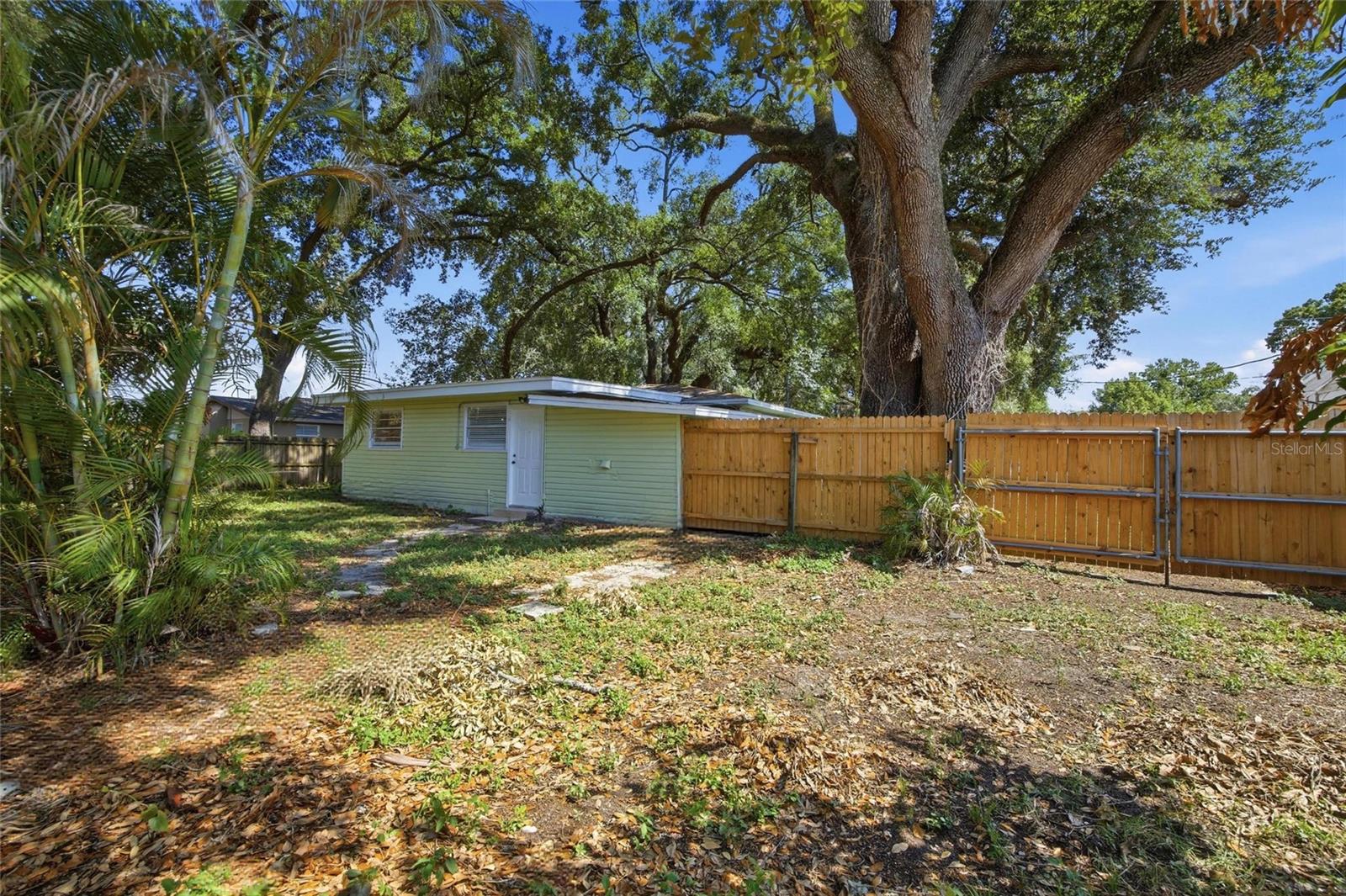 UNPLATTED - Residential