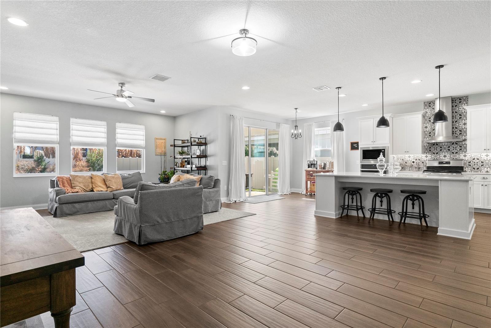 SANCTUARY / TWIN WATERS - Residential