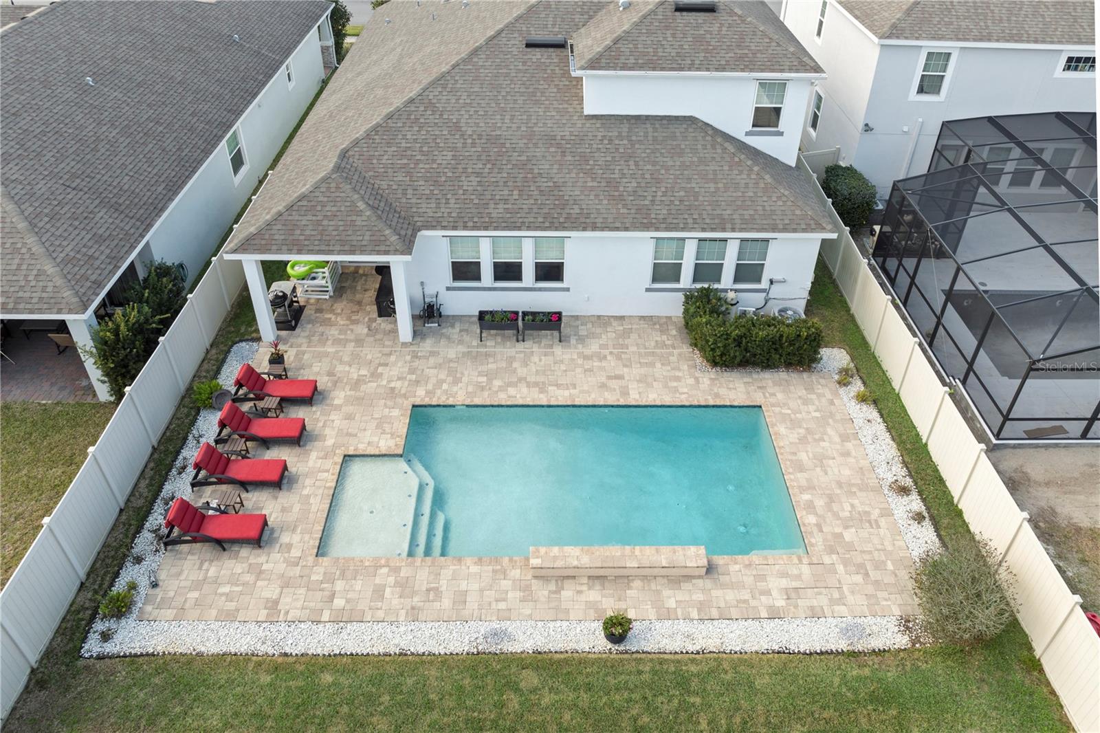 SANCTUARY / TWIN WATERS - Residential