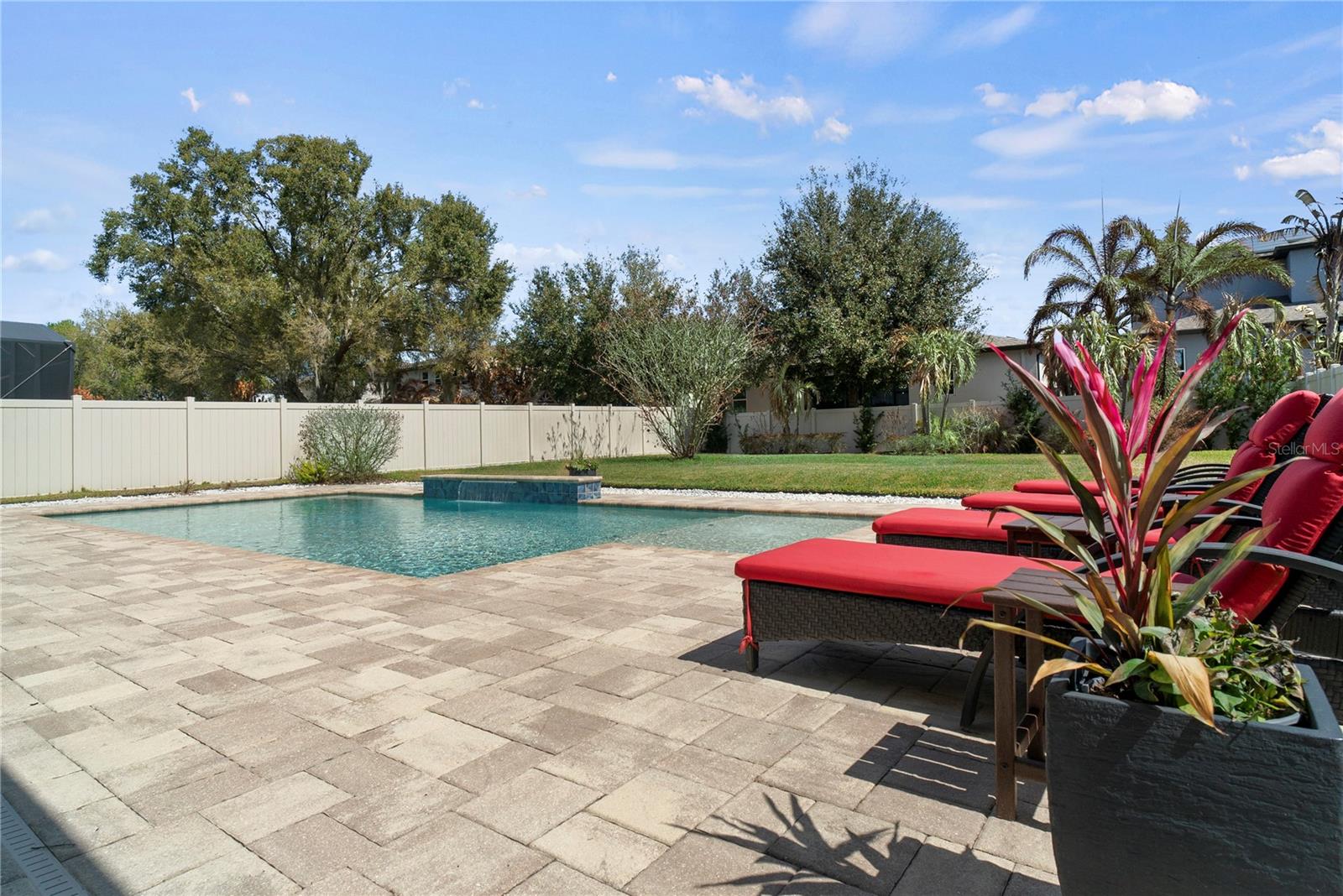 SANCTUARY / TWIN WATERS - Residential