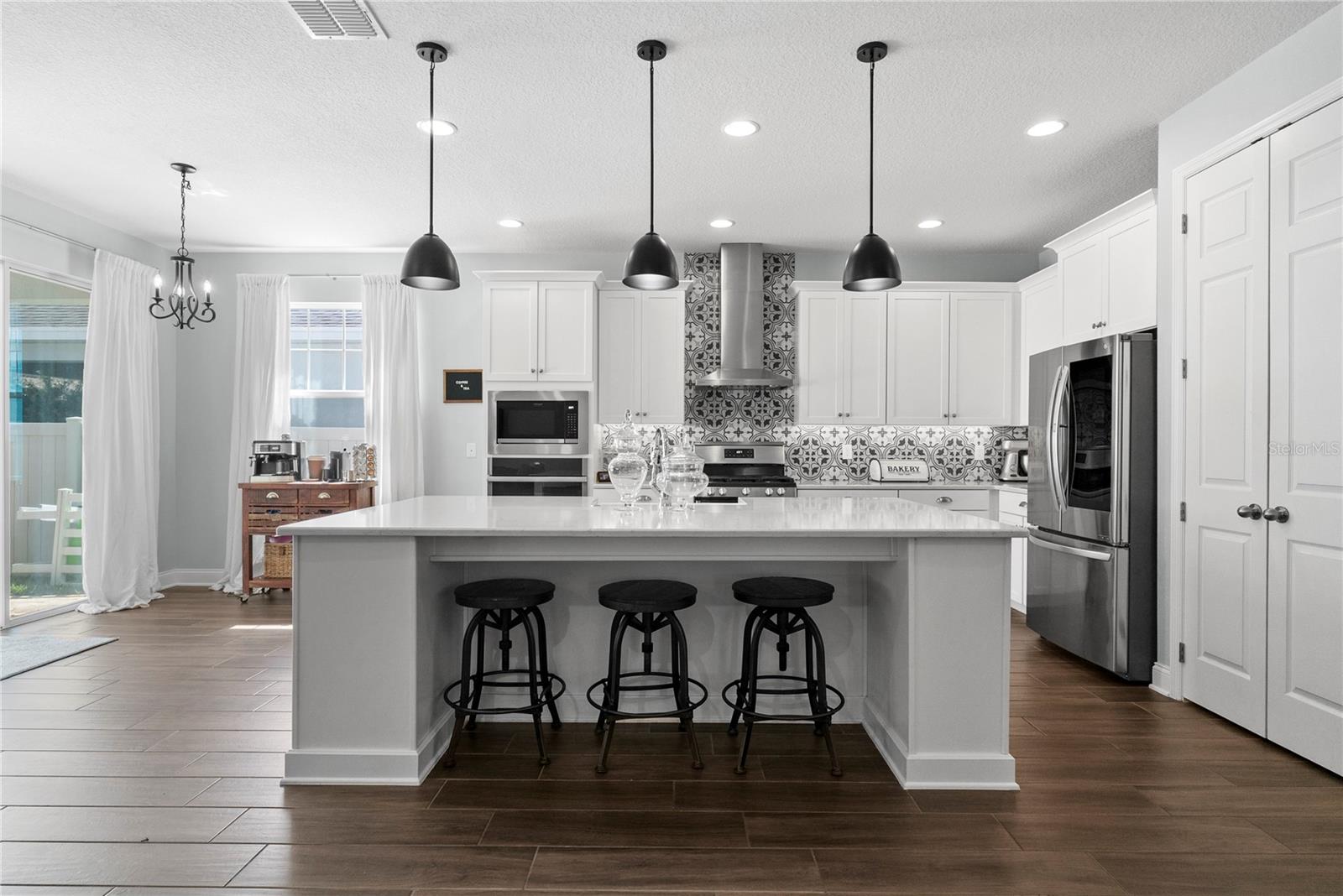 SANCTUARY / TWIN WATERS - Residential