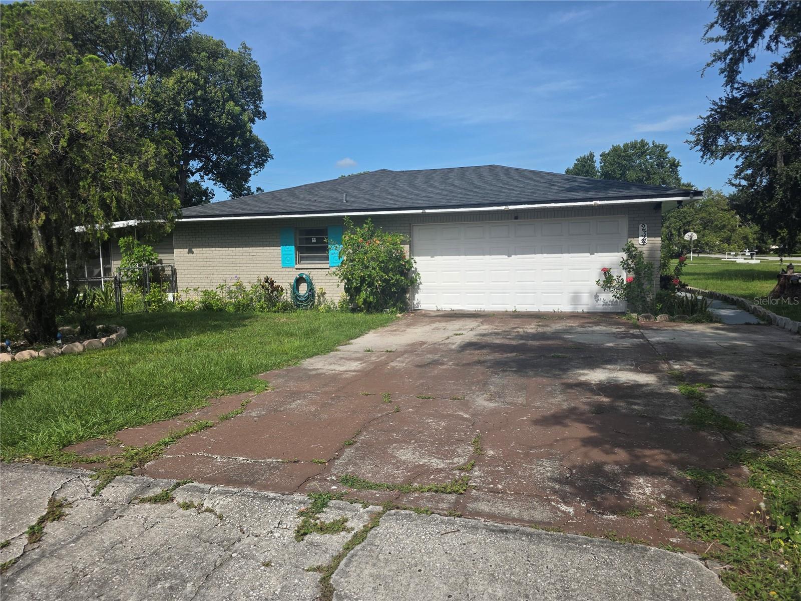2314 VIEW WAY