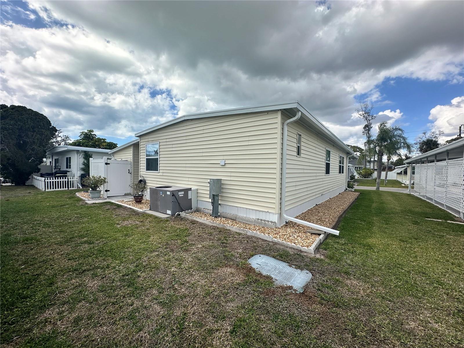 JAPANESE GARDENS MHP - Residential