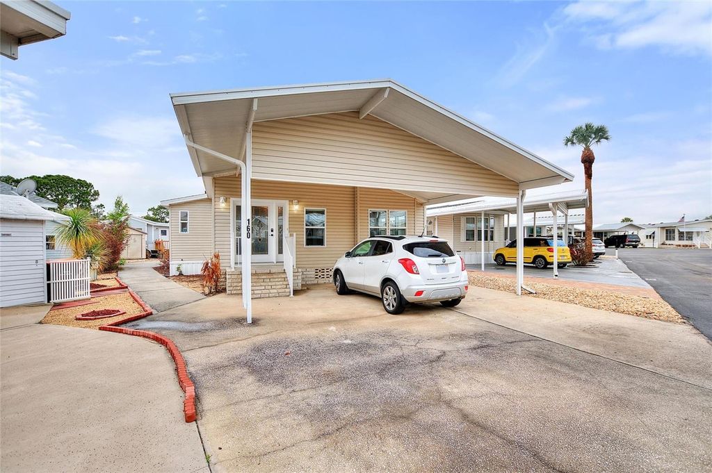 Photo of 160 Eagle Ct, Davenport, FL 33837 (MLS # S5145861)