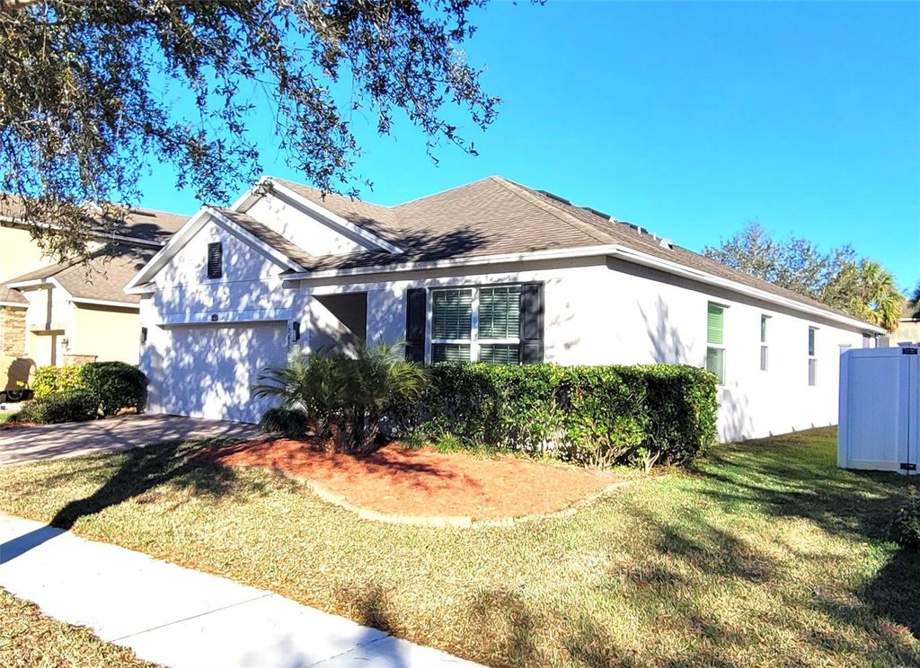 Photo of 12637 Old Plantation Lane, Orlando, FL 32824 (MLS # O6378976)