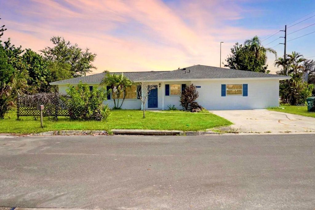 Photo of 1796 Florence Avenue, Englewood, FL 34223 (MLS # N6142366)