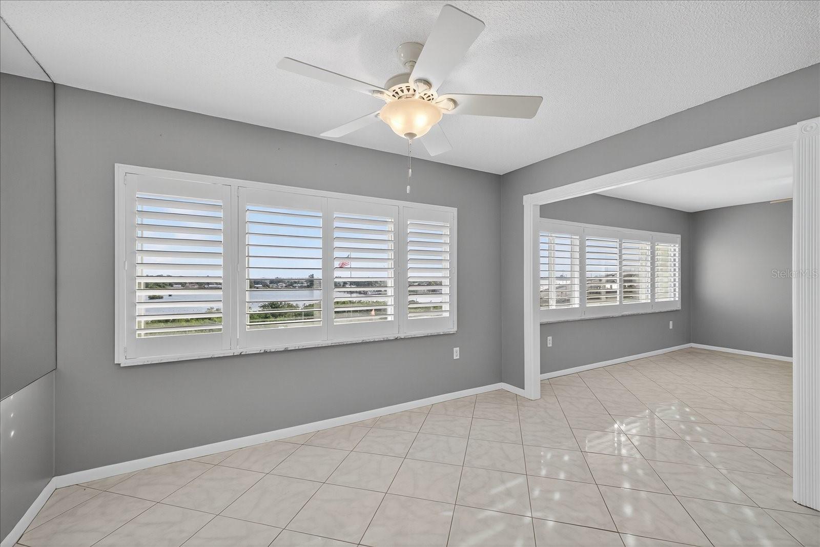 HARBOUR CLUB CONDO 3 - Residential