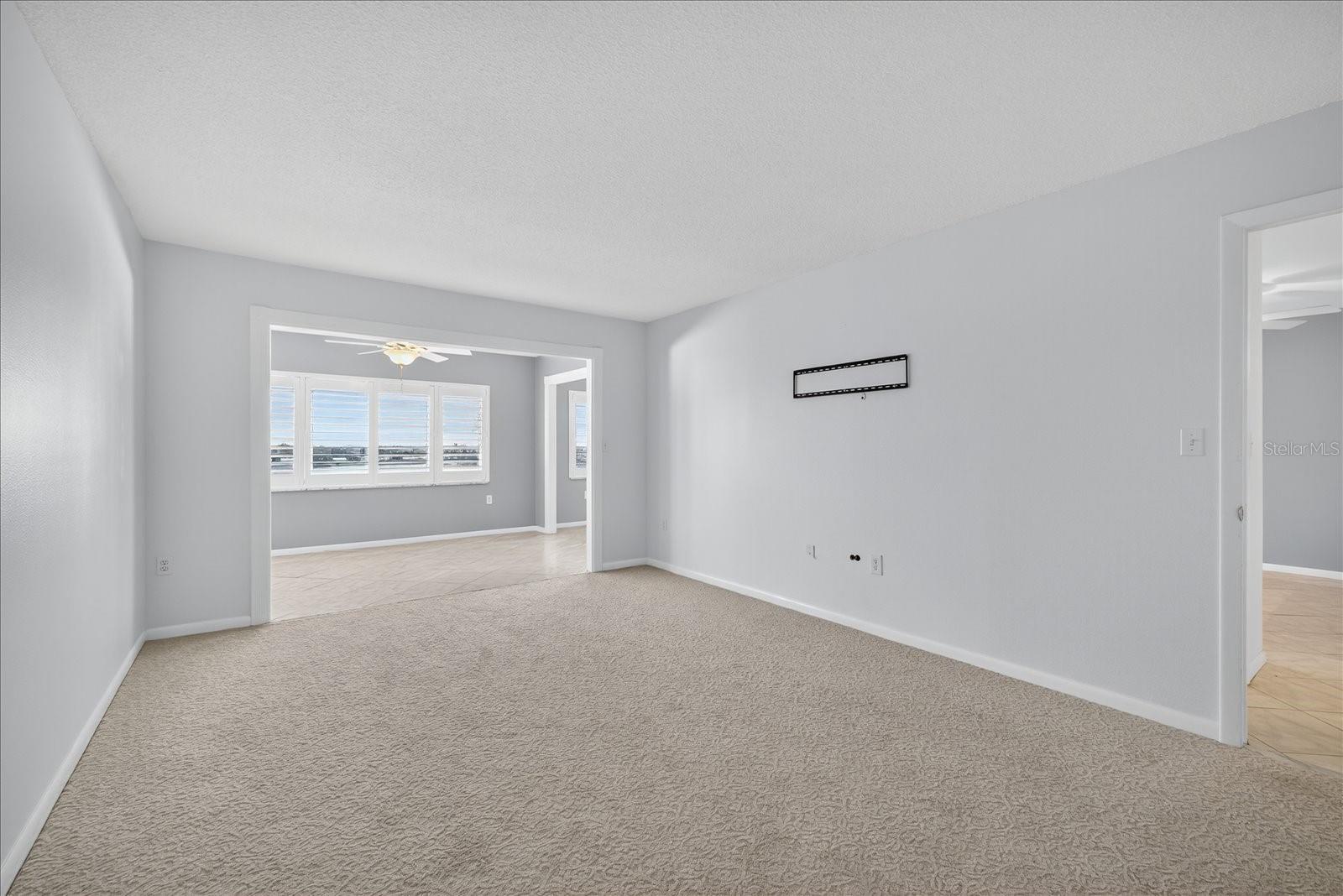 HARBOUR CLUB CONDO 3 - Residential