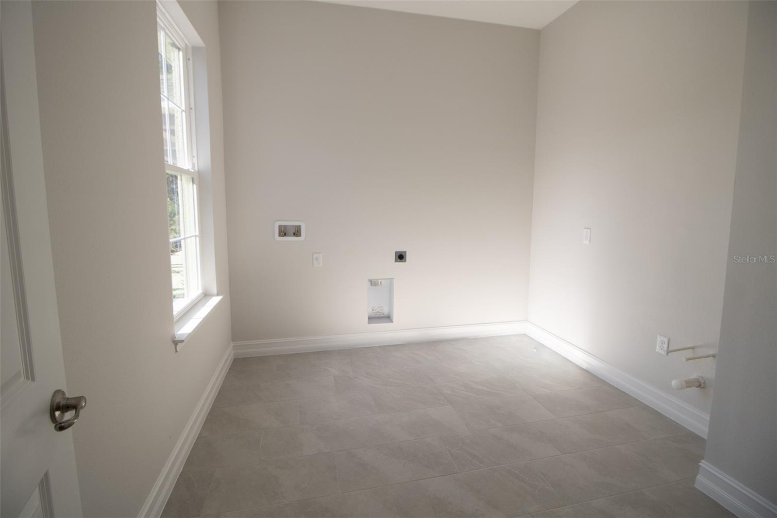 PINE RIDGE UNIT 03 - Residential