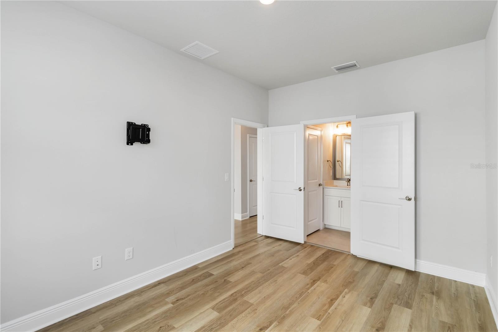 PAYNE PARK VILLAGE PH II - Residential