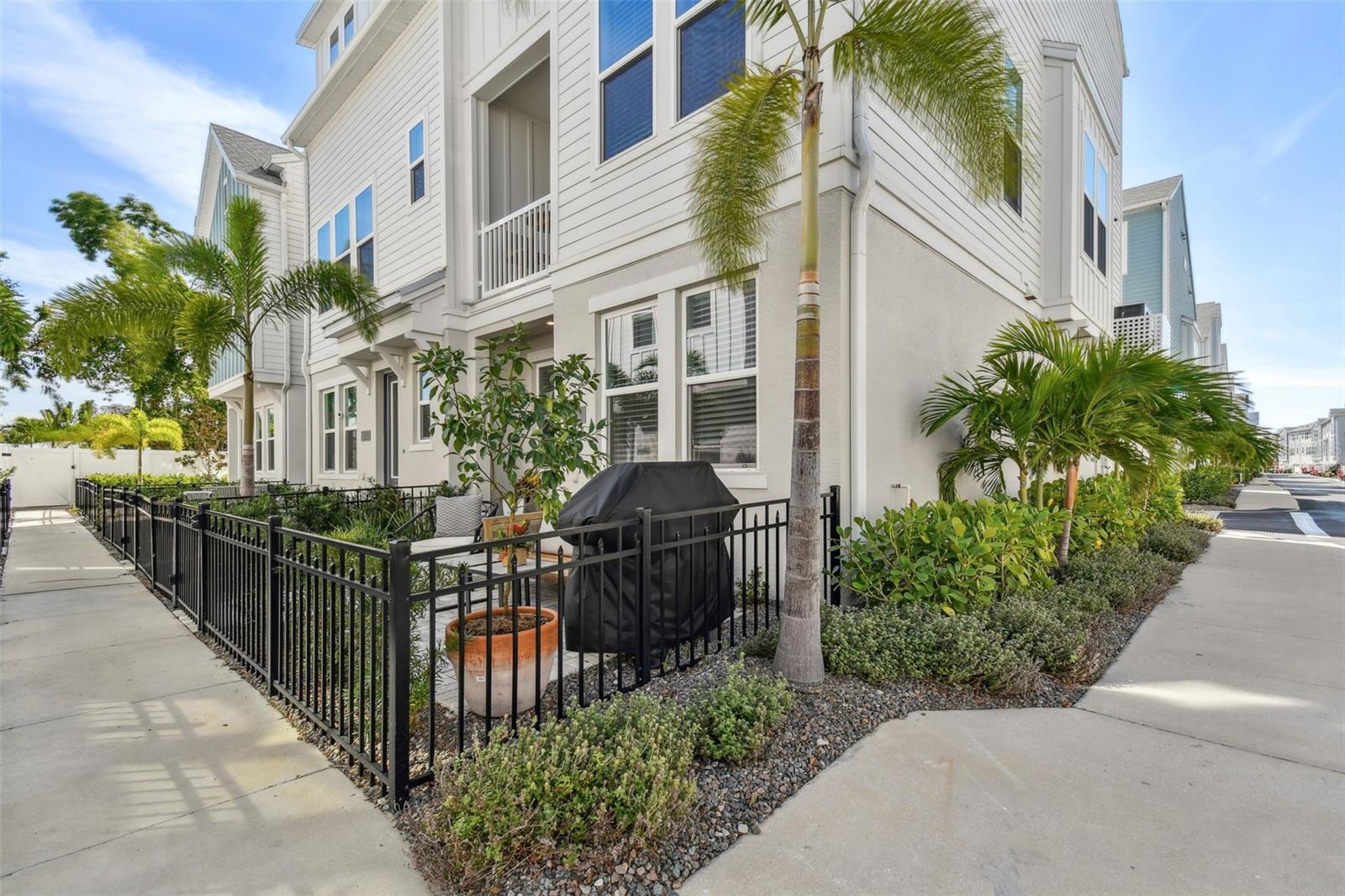 2500 BOONE COURT
