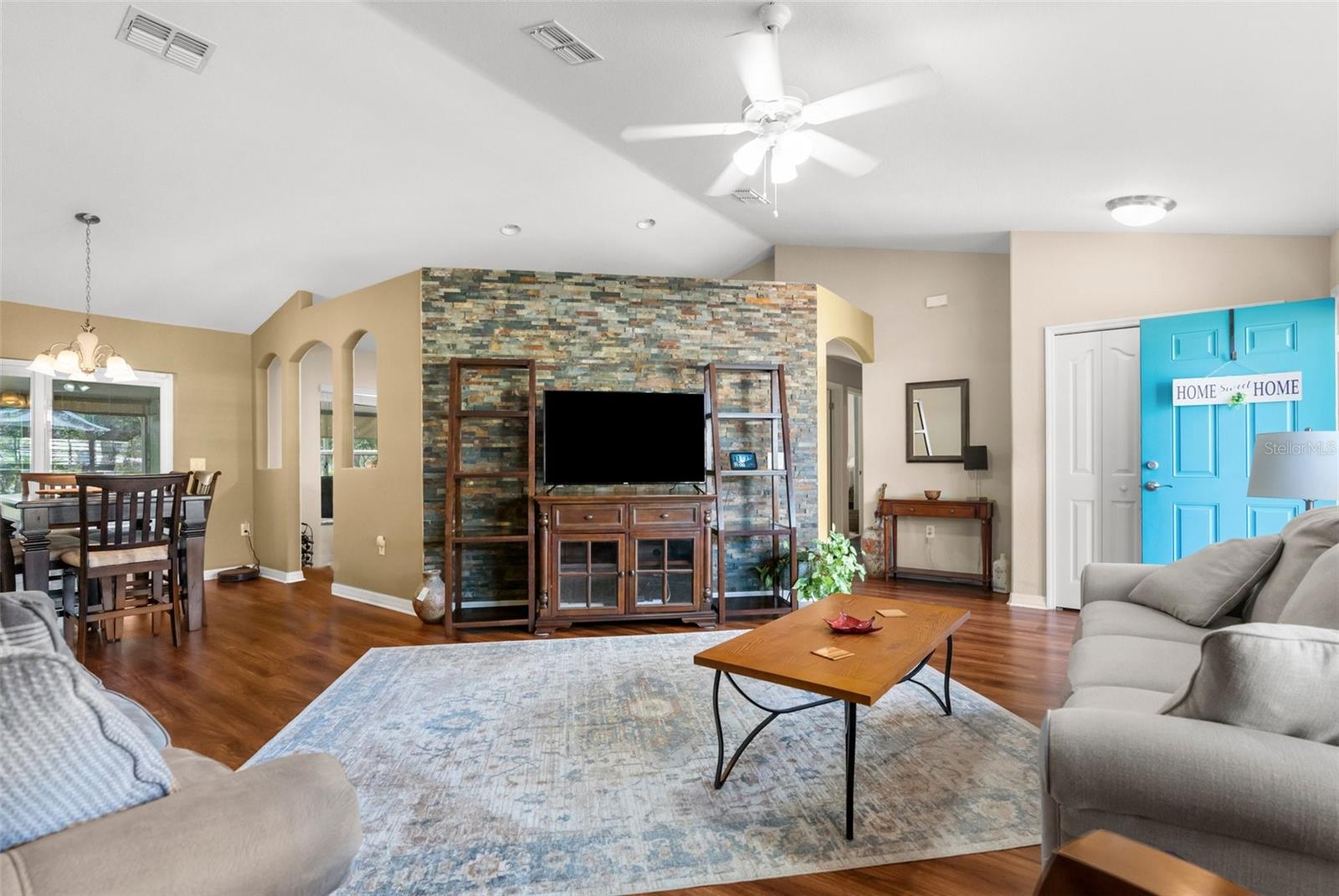 13444 ENGLISH PARROT ROAD