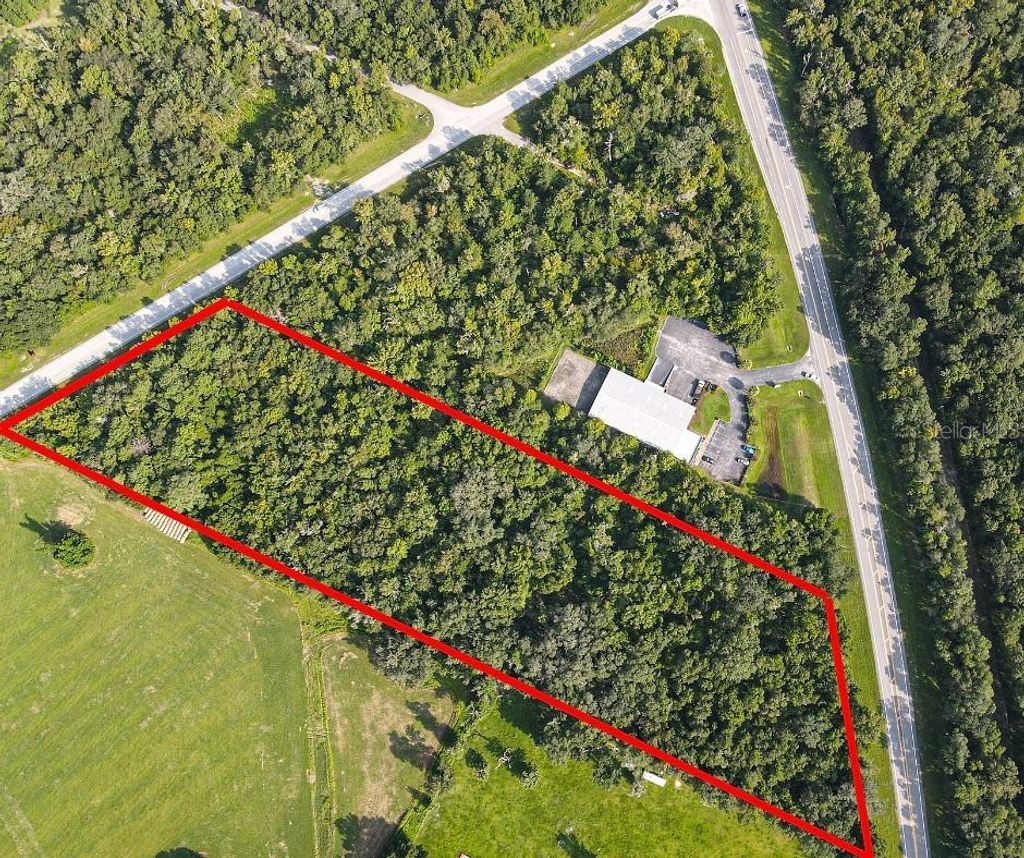 Photo of Ponce De Leon Boulevard, Brooksville, FL 34601 (MLS # W7857331)