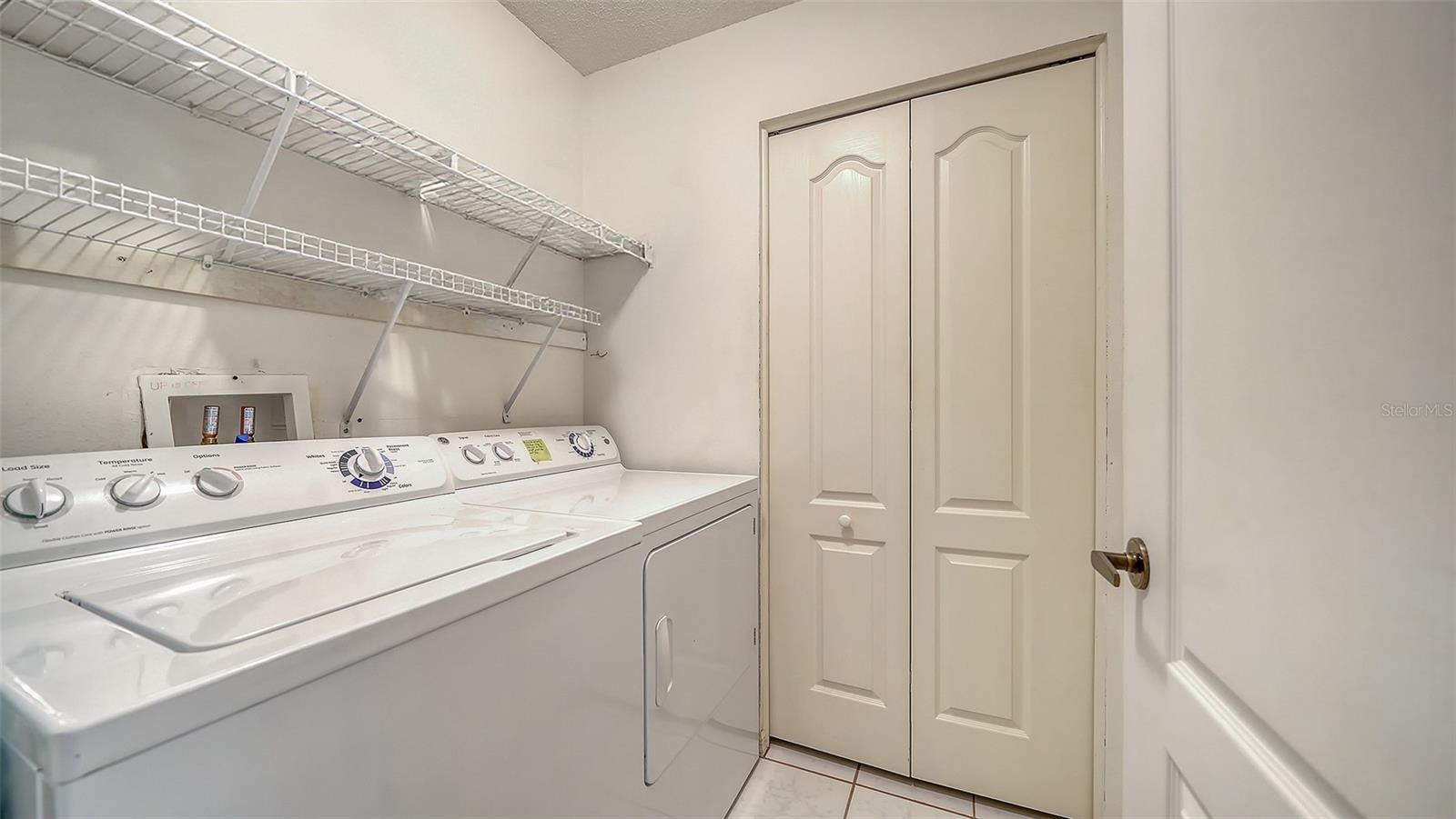 STONEYBROOK VERANDA GREENS NORTH 01 - Residential