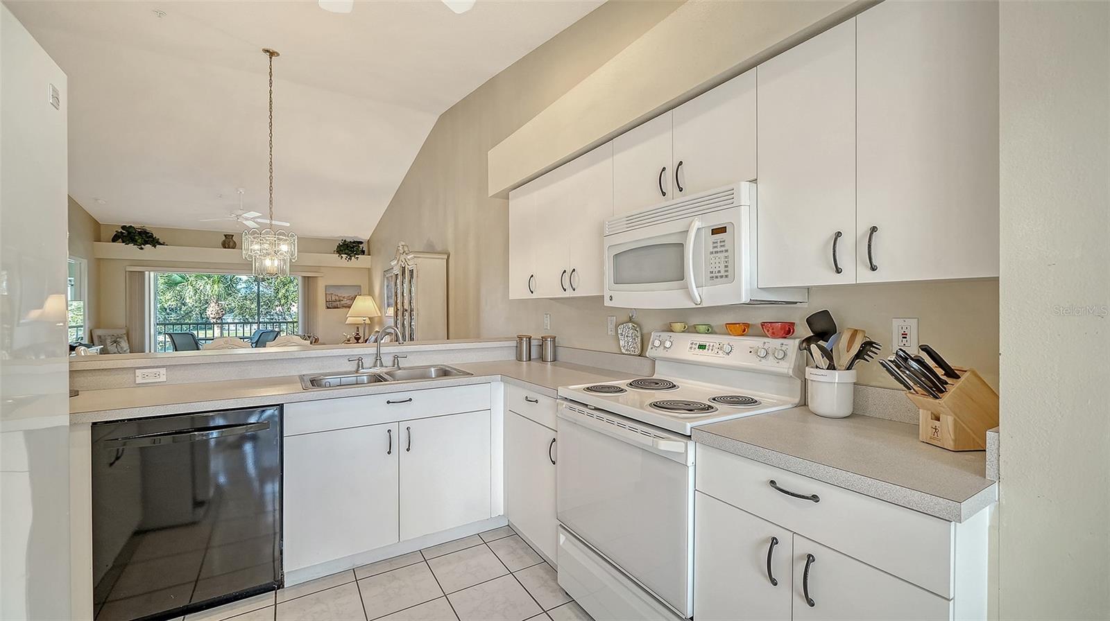 STONEYBROOK VERANDA GREENS NORTH 01 - Residential