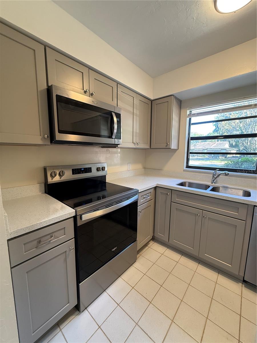 SUGARFOOT OAKS/LINTON OAKS - Residential Lease