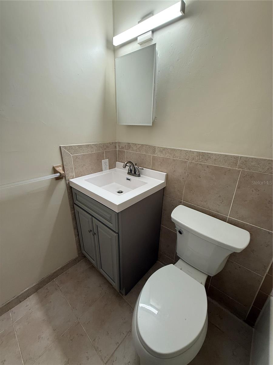 SUGARFOOT OAKS/LINTON OAKS - Residential Lease