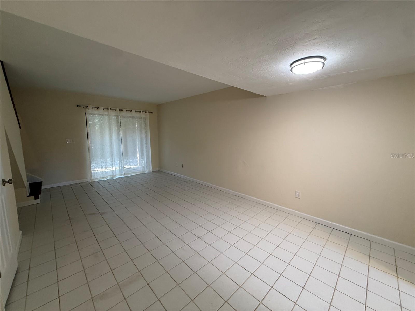 SUGARFOOT OAKS/LINTON OAKS - Residential Lease