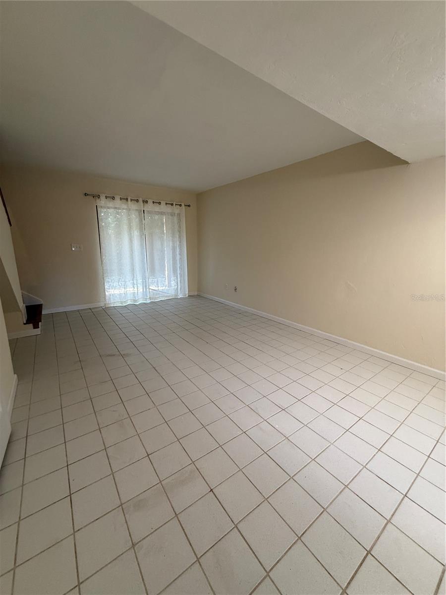 SUGARFOOT OAKS/LINTON OAKS - Residential Lease