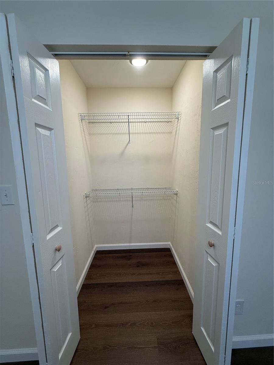 SUGARFOOT OAKS/LINTON OAKS - Residential Lease