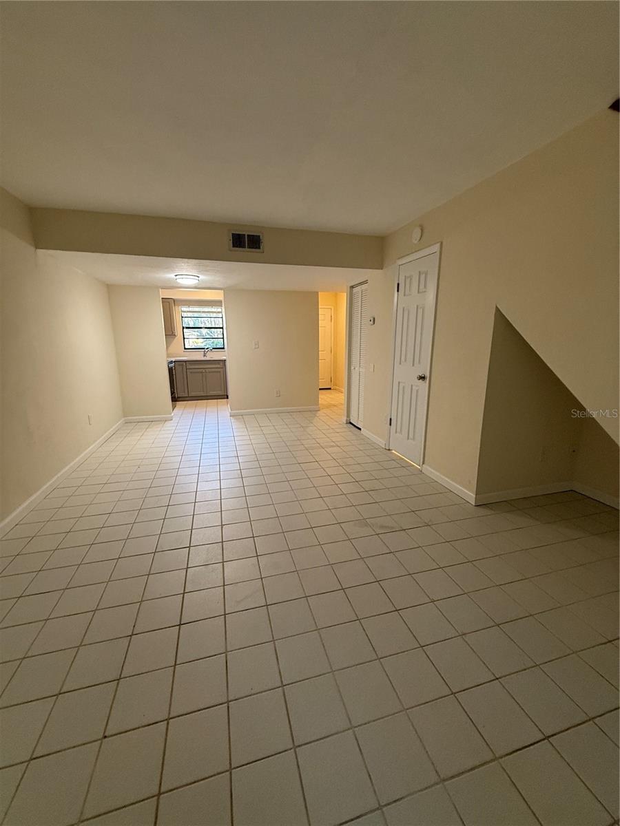 SUGARFOOT OAKS/LINTON OAKS - Residential Lease