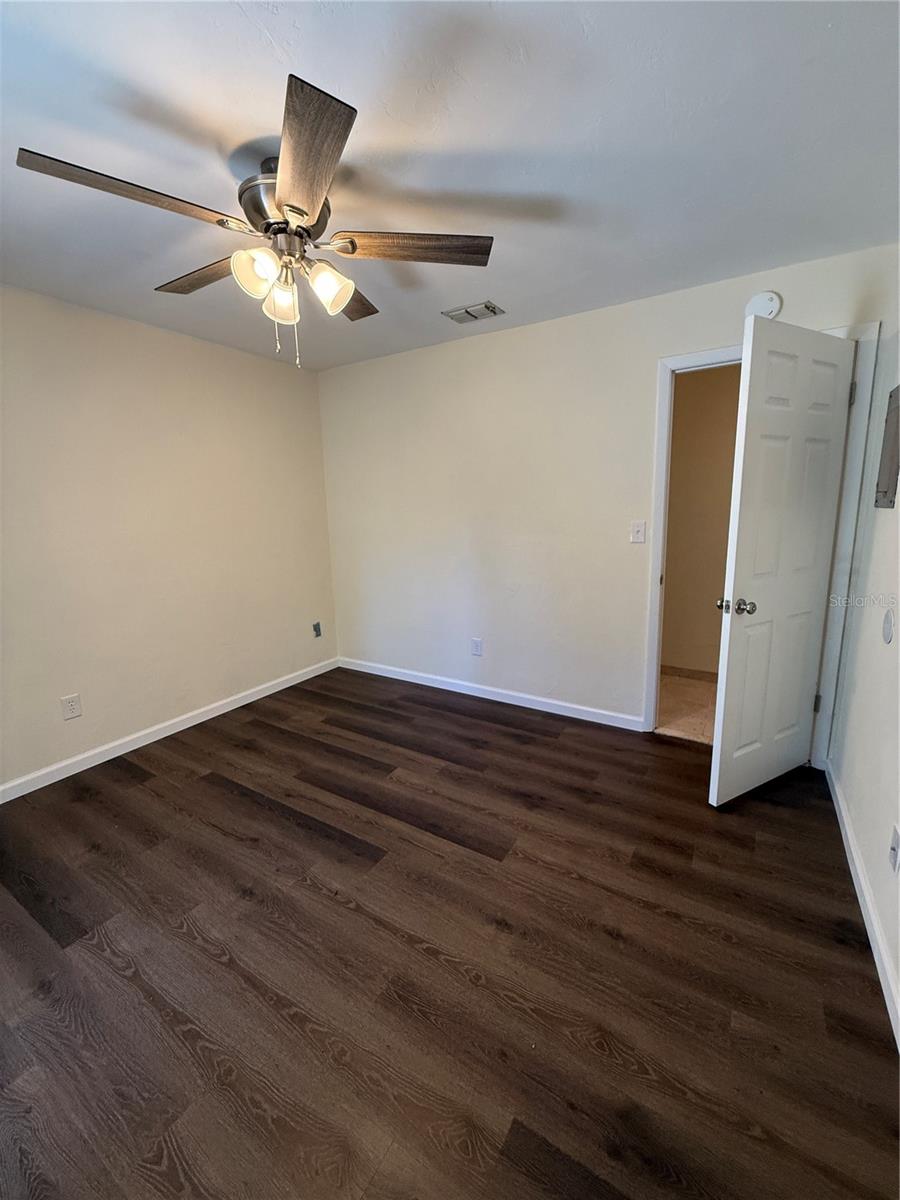 SUGARFOOT OAKS/LINTON OAKS - Residential Lease