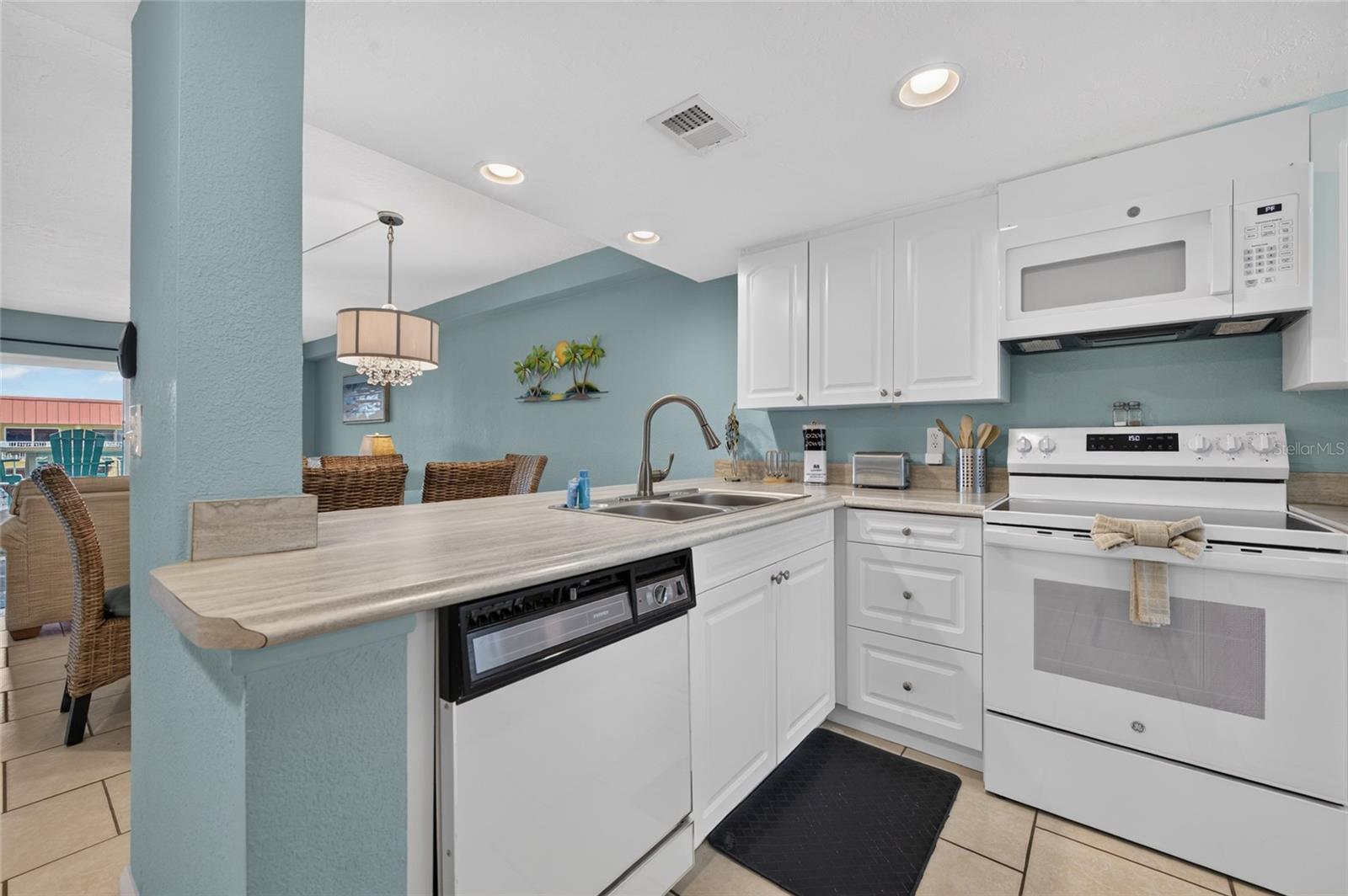 3801 ATLANTIC AVENUE 3200
