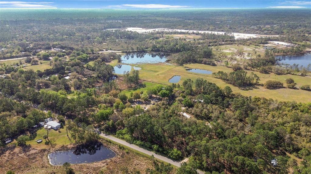 Photo of 32404 Highland Lakes Road, Deland, FL 32720 (MLS # G5110288)