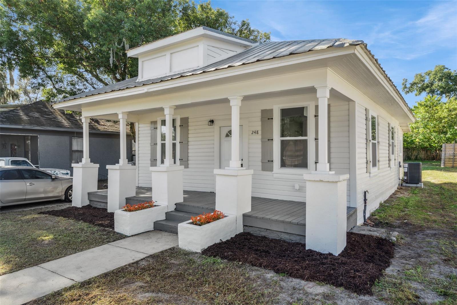 248 E MAGNOLIA STREET