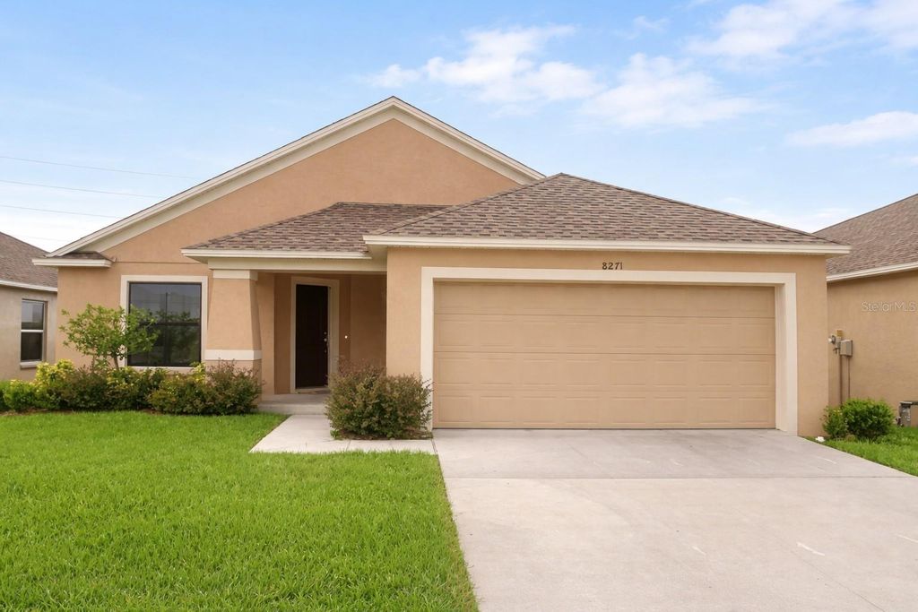 Photo of 8271 Campbell Crossing Circle, Lakeland, FL 33810 (MLS # S5143877)