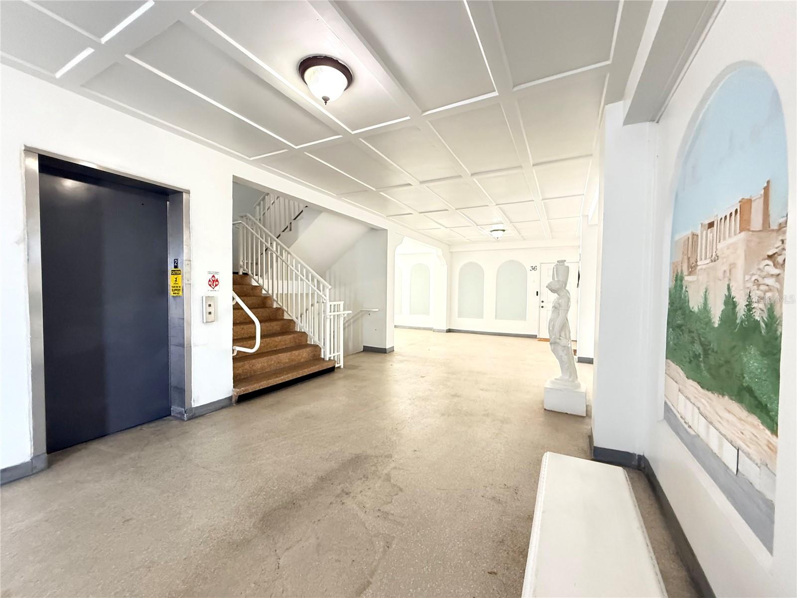 ON TOP OF THE WORLD - Residential