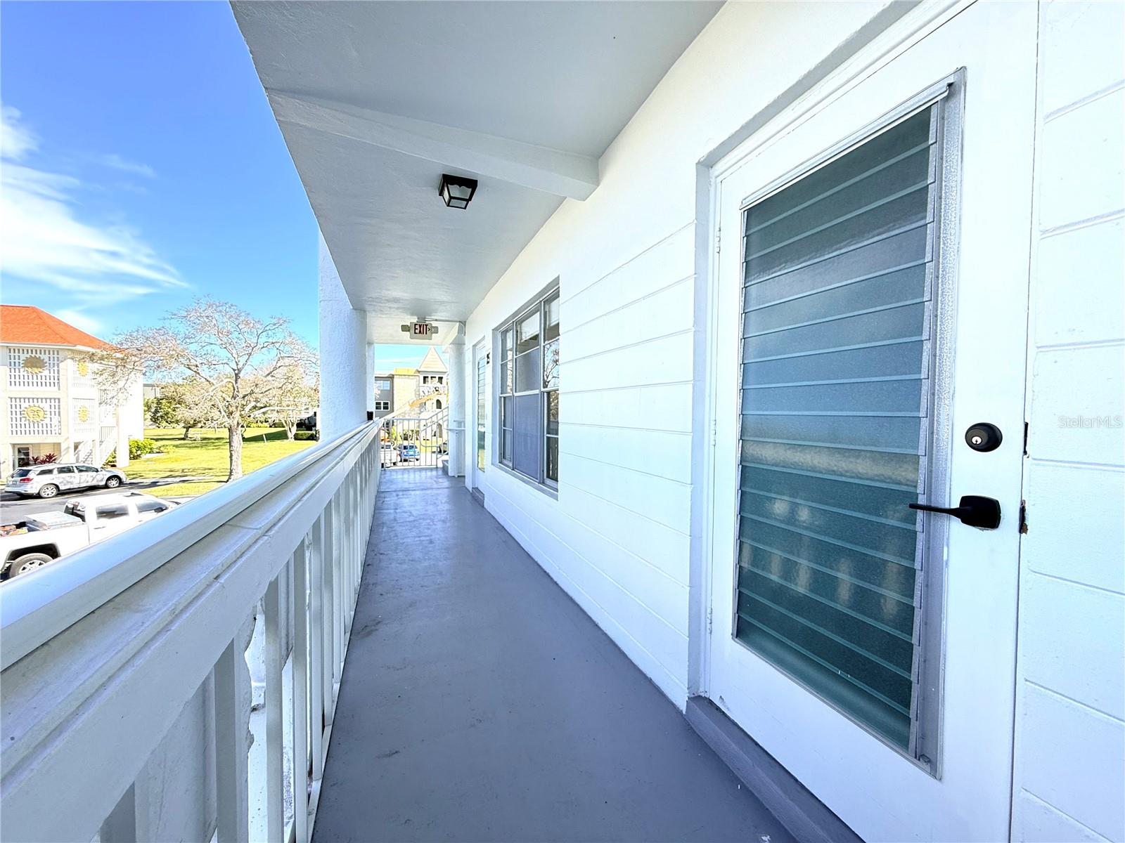 ON TOP OF THE WORLD - Residential