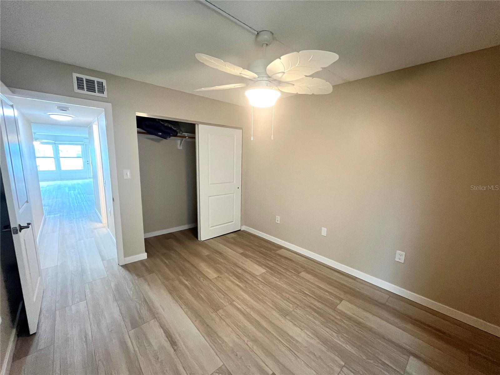 PENTHOUSE SHORES CONDO - Residential