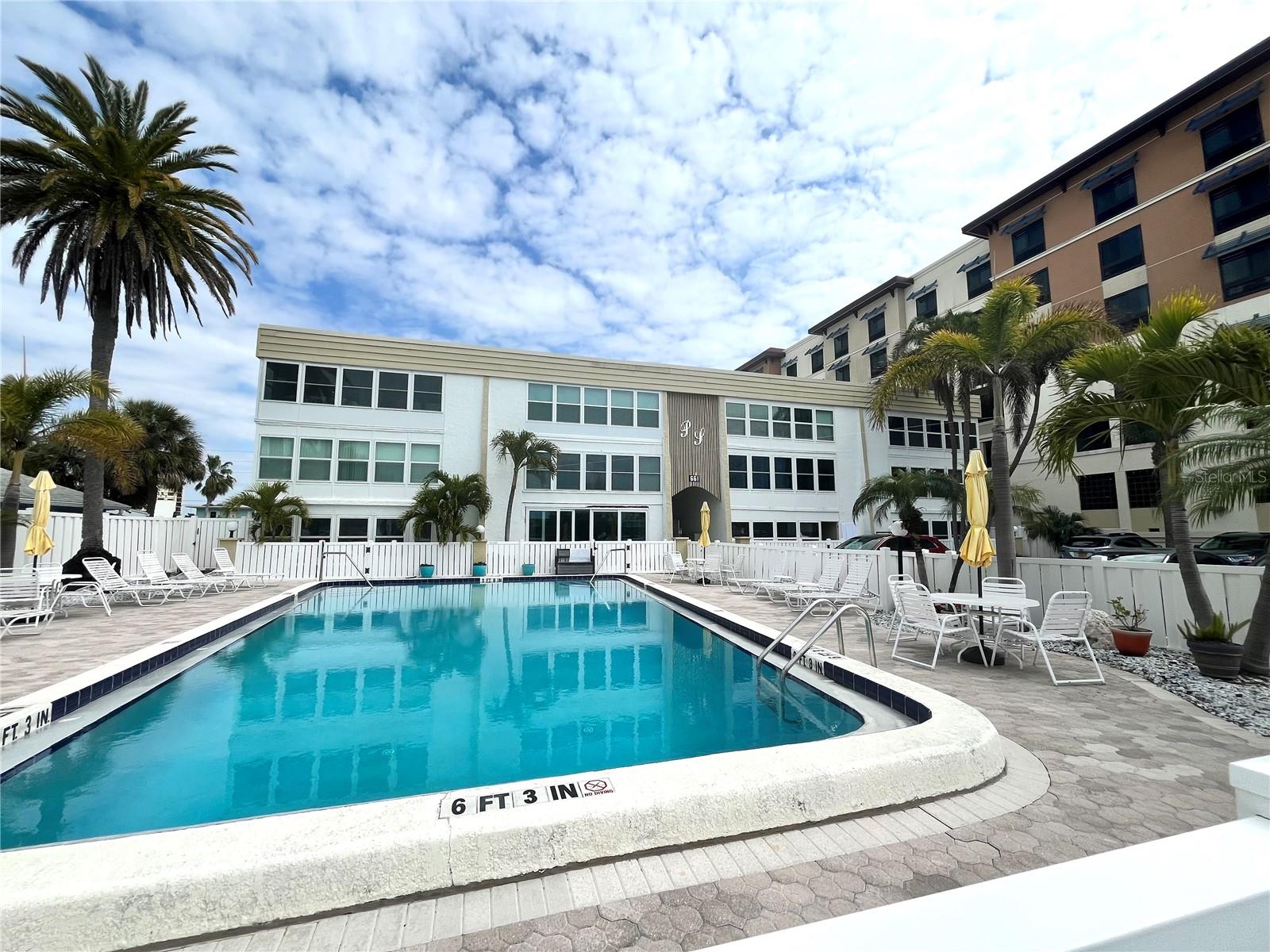 PENTHOUSE SHORES CONDO - Residential