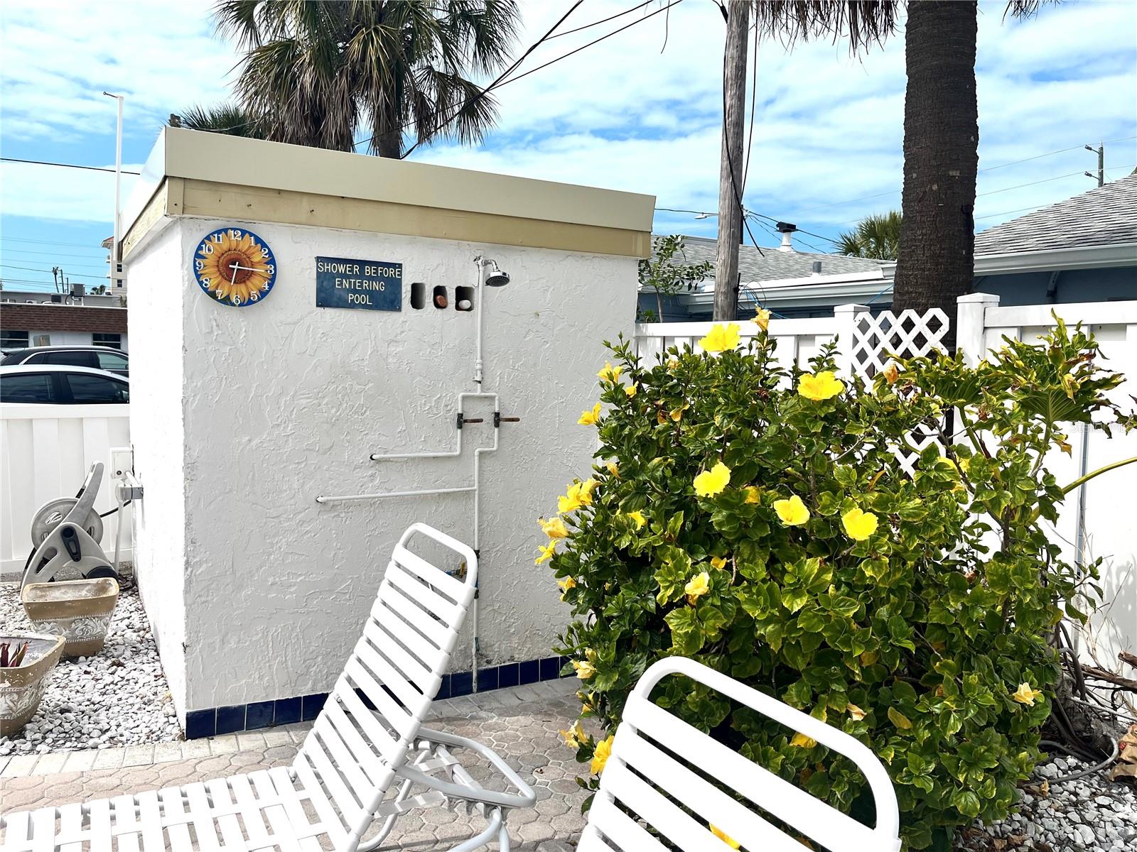 PENTHOUSE SHORES CONDO - Residential