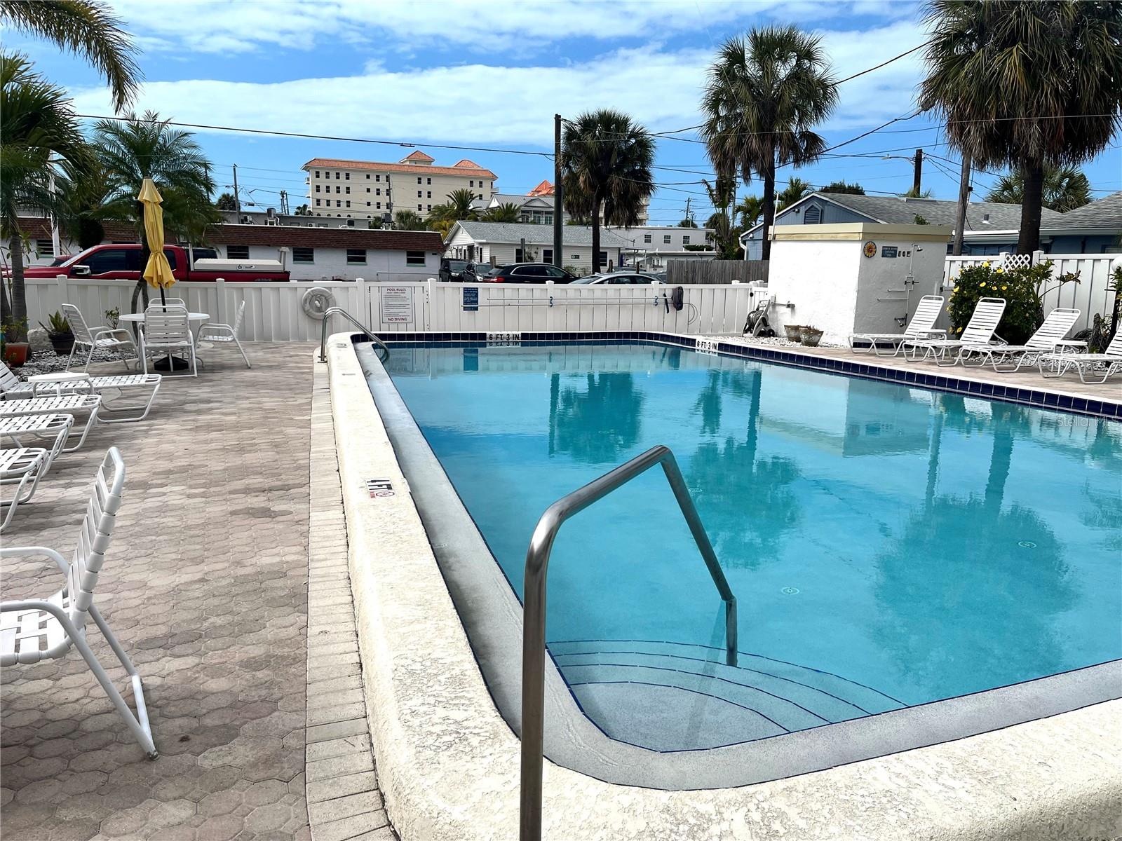 PENTHOUSE SHORES CONDO - Residential