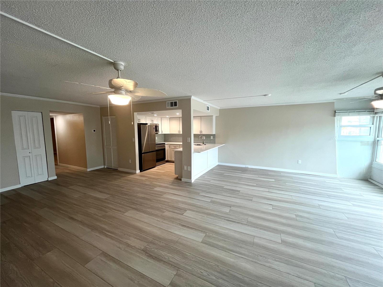 PENTHOUSE SHORES CONDO - Residential