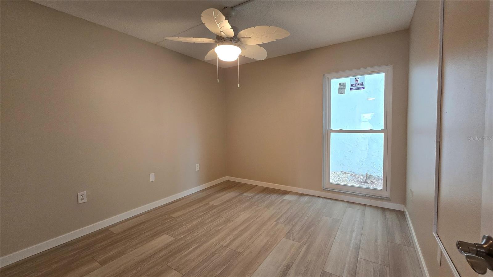 PENTHOUSE SHORES CONDO - Residential