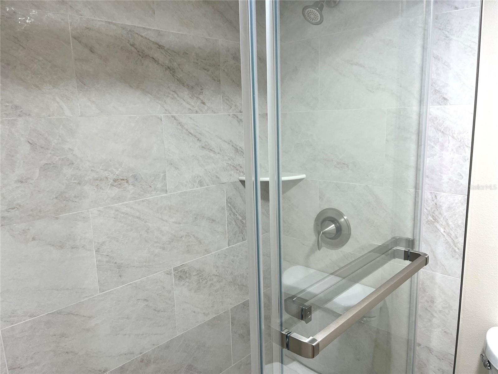 PENTHOUSE SHORES CONDO - Residential