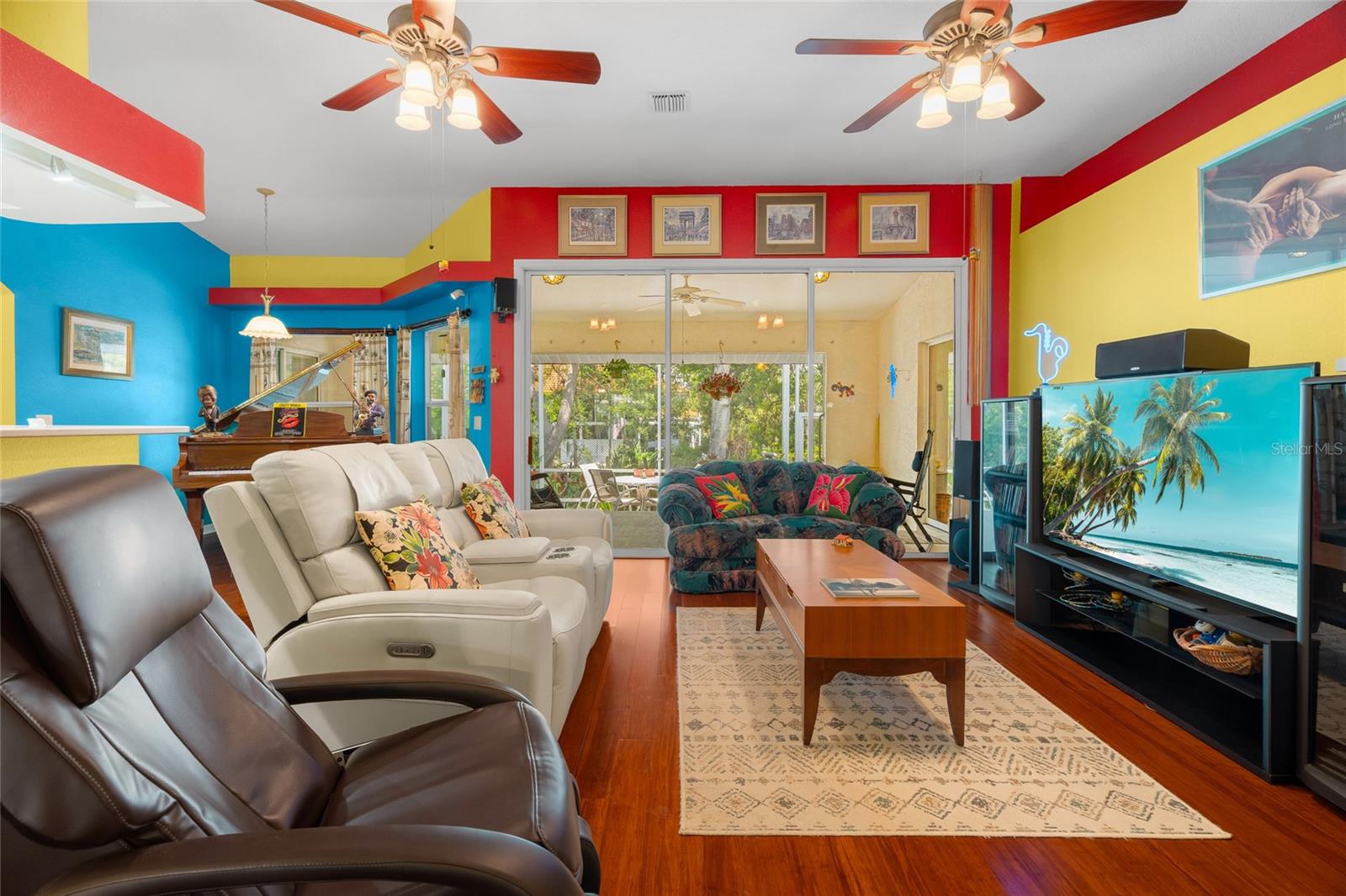 SORRENTO CAY - Residential
