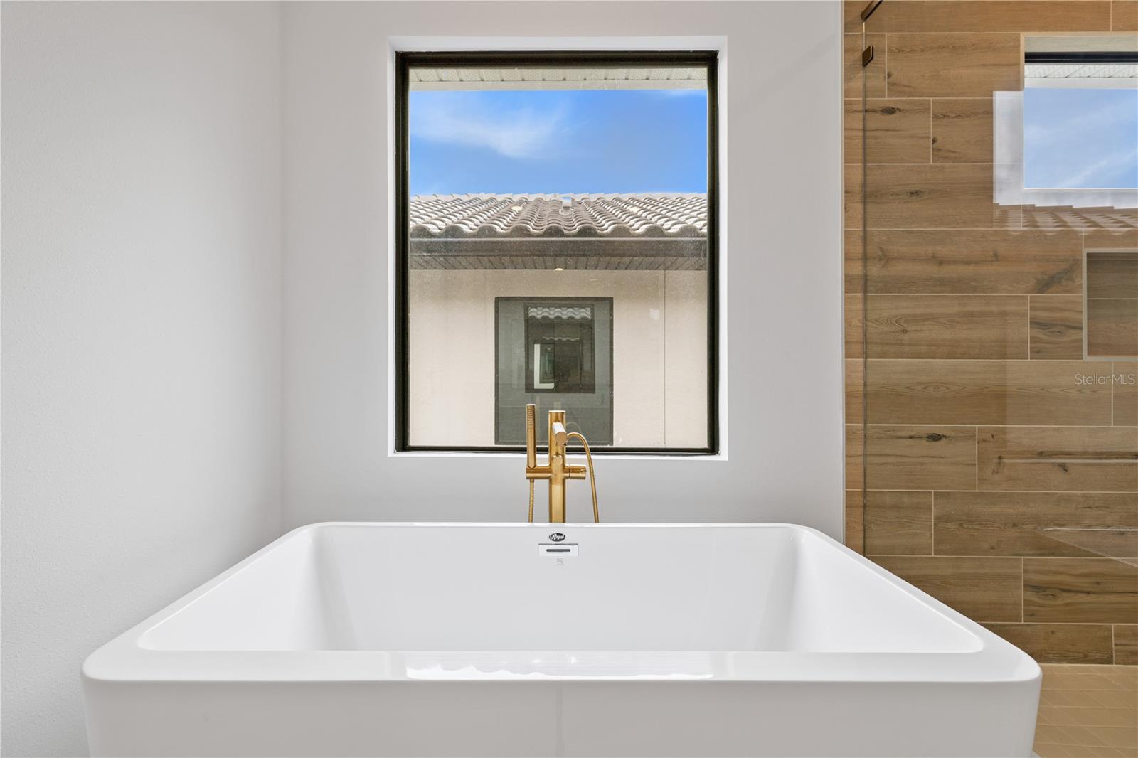 BELLA COLLINA WEST SUB - Residential