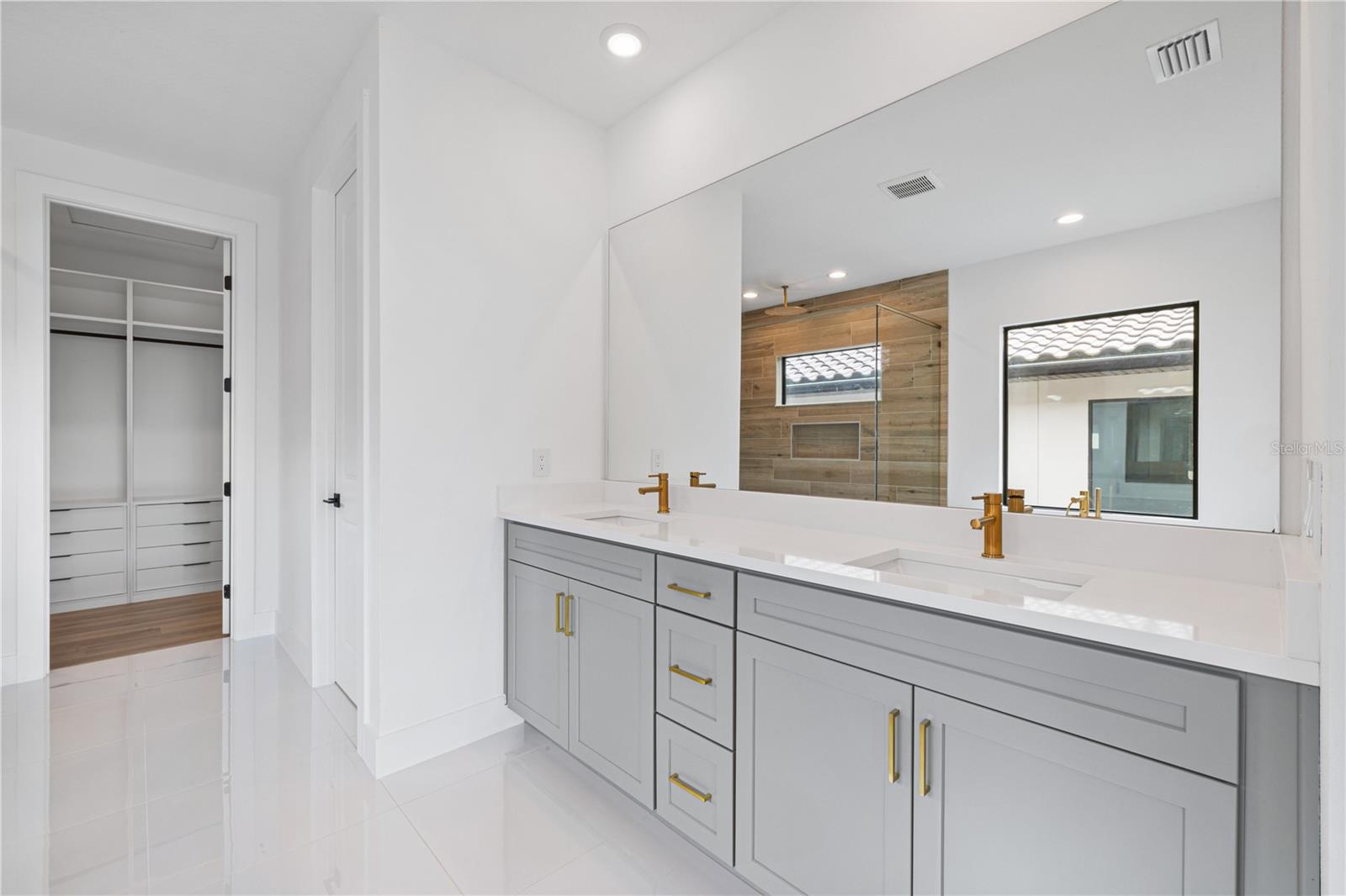 BELLA COLLINA WEST SUB - Residential