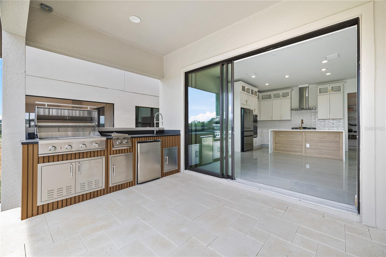 BELLA COLLINA WEST SUB - Residential